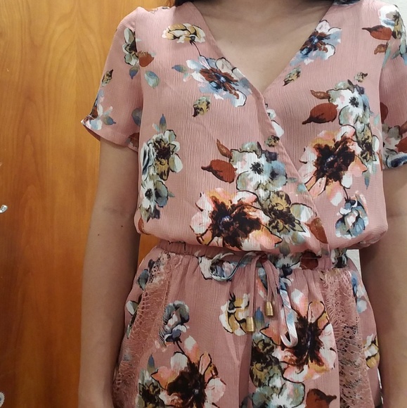 Floral romper - Picture 5 of 5